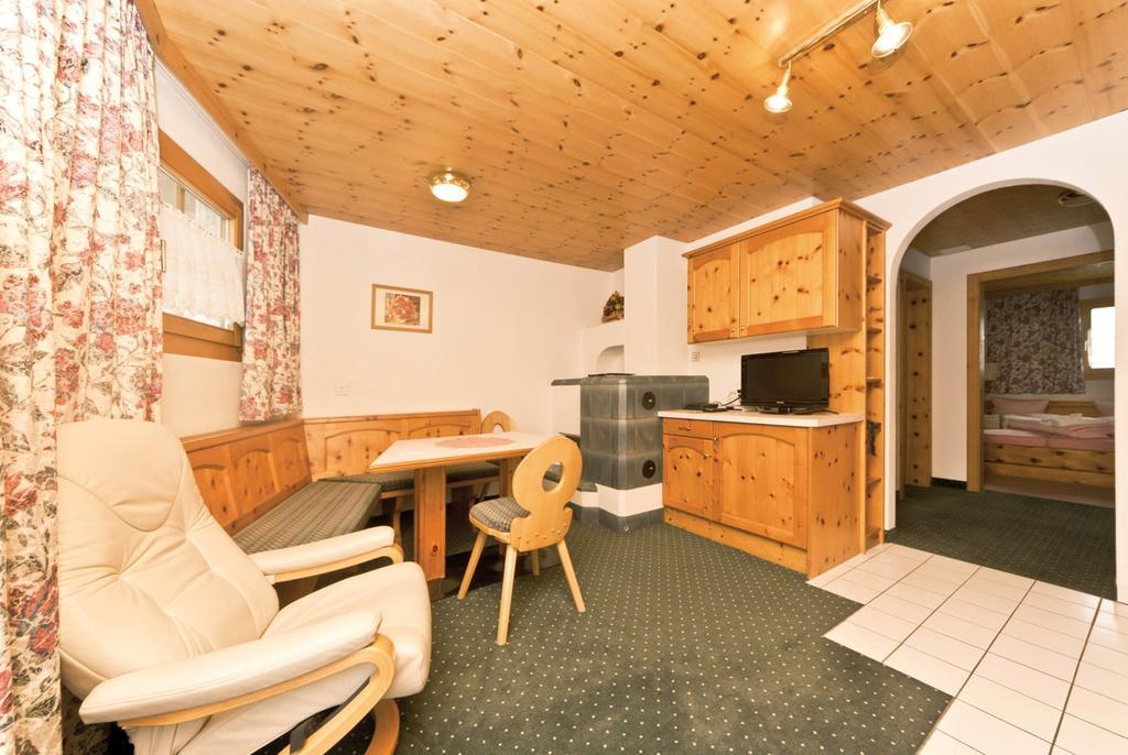 Appartement Laerchenhof Samnaun Room photo